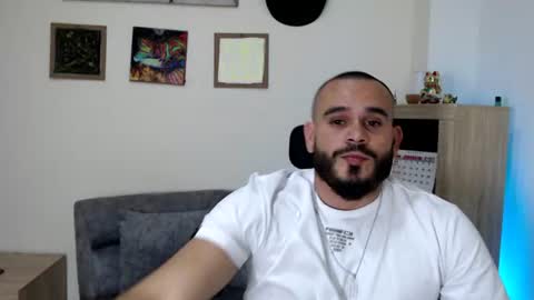 Esteban Fernandez online show from June 14, 2026, 4:03 am