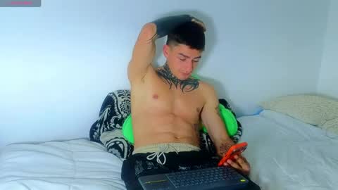 Snapshot of estebanchar_ chatting on May 20, 2026, 10:16 pm Esteban independent model online show from May 20, 2026, 10:16 pm