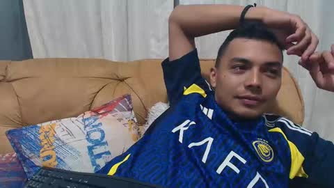 Esteban online show from November 13, 2025, 6:23 am