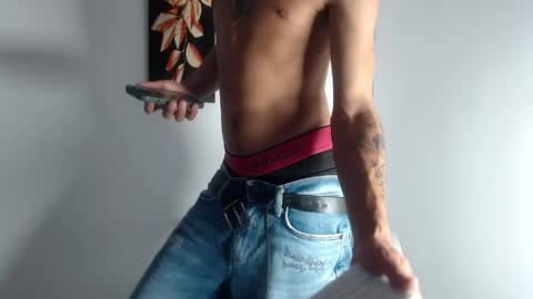 Esteban online show from March 29, 2026, 3:17 am