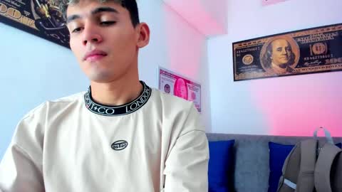 Esteban online show from December 27, 2024, 12:01 pm