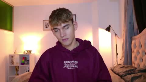 Esteban online show from February 1, 2026, 1:37 am