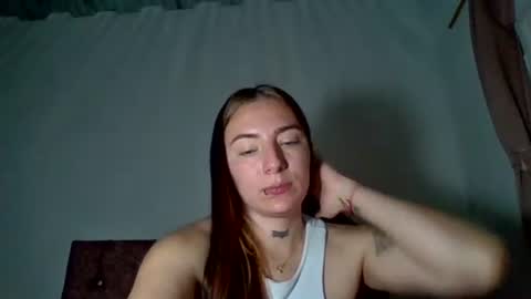 Snapshot of estefa1 chatting on June 23, 2026, 4:43 am estefa1 online show from June 23, 2026, 4:43 am