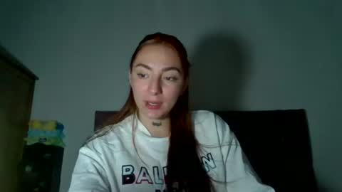Snapshot of estefa1 chatting on June 27, 2026, 4:06 am estefa1 online show from June 27, 2026, 4:06 am