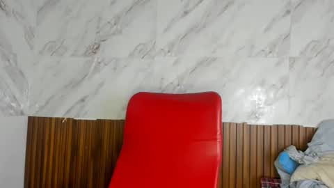 estefani robles online show from June 29, 2026, 12:39 am