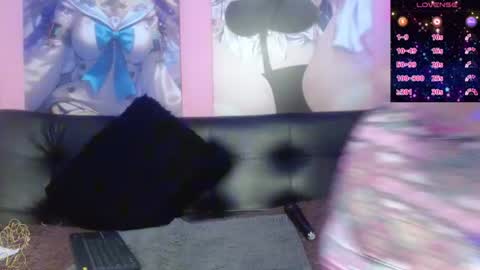 estefania_344 online show from June 12, 2026, 3:11 pm