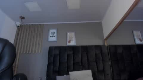 estefania__gomez online show from February 28, 2025, 11:23 pm