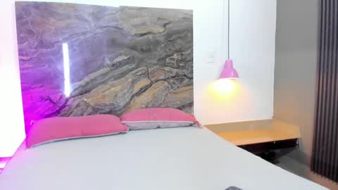 Stefy online show from February 25, 2025, 3:42 am