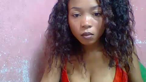 estelah20 online show from October 12, 2025, 5:50 am