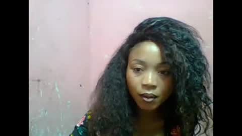 estelah20 online show from November 24, 2025, 6:13 am