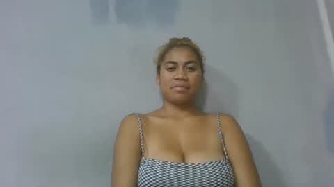 Snapshot of estelah796836 chatting on June 5, 2026, 7:19 pm estelah796836 online show from June 5, 2026, 7:19 pm