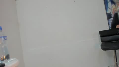 Estephany online show from January 4, 2025, 2:46 pm