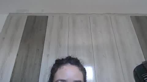 esteralcantara online show from April 7, 2026, 2:17 pm