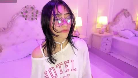   online show from April 11, 2026, 1:26 pm