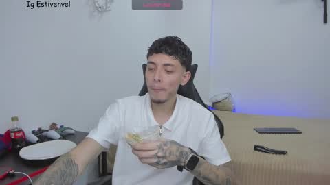 estivenvel online show from March 1, 2026, 12:34 am