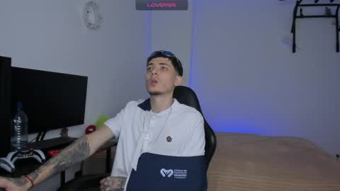 estivenvel online show from April 27, 2026, 2:15 pm