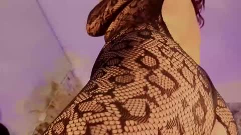 estrella05_ online show from February 10, 2026, 5:11 am