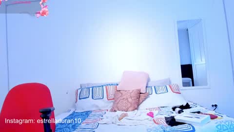 Estrellita online show from January 17, 2025, 1:57 am