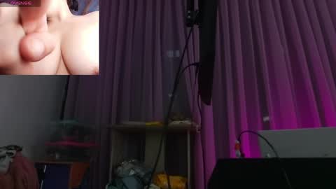 Estrella online show from April 21, 2026, 12:00 pm