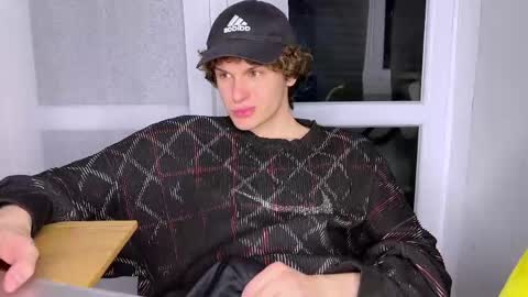 Alex online show from April 21, 2026, 6:34 pm