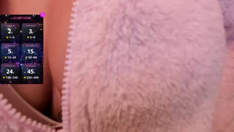 eternalmuse online show from April 20, 2026, 9:01 am