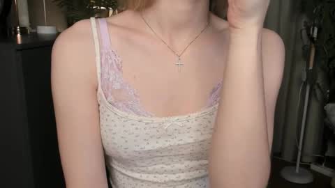 Natalie online show from November 20, 2025, 5:51 am