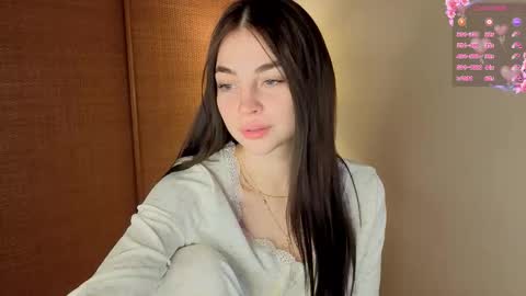 Mary online show from November 1, 2025, 8:05 am