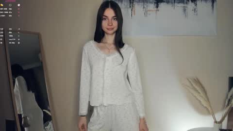 Mary online show from December 21, 2025, 7:37 am