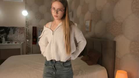 Elsa online show from March 1, 2025, 5:16 pm