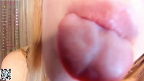 Elsa online show from March 8, 2025, 7:42 pm