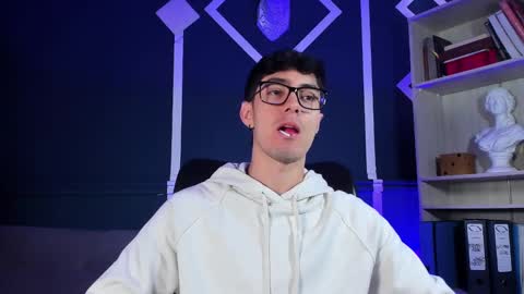 Etham online show from September 19, 2025, 1:01 pm