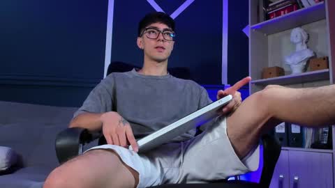 Etham online show from September 24, 2025, 1:14 pm