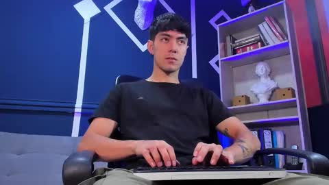 Etham online show from October 3, 2025, 12:13 pm