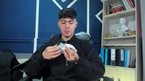 Etham online show from November 15, 2025, 12:02 pm