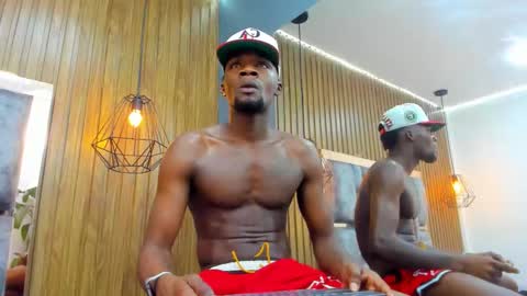 Ethan OPry online show from November 28, 2025, 8:33 pm