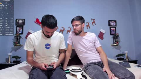 Snapshot of ethan_adam chatting on December 7, 2024, 1:58 am ADAM TAYLOR ETHAN CAMBAL INDEPENDENT MODELS online show from December 7, 2024, 1:58 am