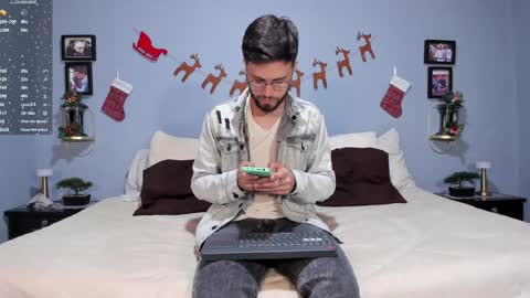 Snapshot of ethan_adam chatting on December 14, 2024, 10:28 pm ADAM TAYLOR ETHAN CAMBAL INDEPENDENT MODELS online show from December 14, 2024, 10:28 pm