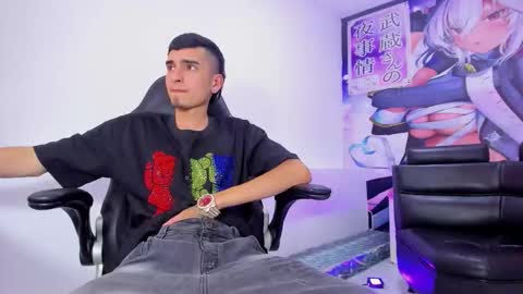 Ethan online show from September 25, 2025, 9:18 pm