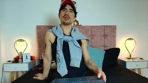 ethan  online show from April 17, 2026, 8:23 pm