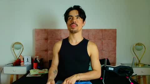 Snapshot of ethan_briggs chatting on May 7, 2026, 3:34 am ethan online show from May 7, 2026, 3:34 am