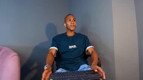 King Ethan online show from March 3, 2025, 2:26 pm