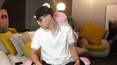 ethan_occonor online show from September 30, 2025, 1:16 pm