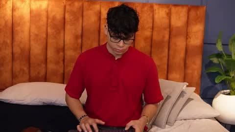 ethan_occonor online show from October 17, 2025, 1:14 pm