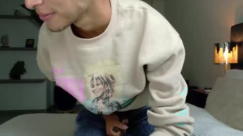 Snapshot of ethan_skiny_ chatting on November 28, 2025, 5:54 am Joan online show from November 28, 2025, 5:54 am