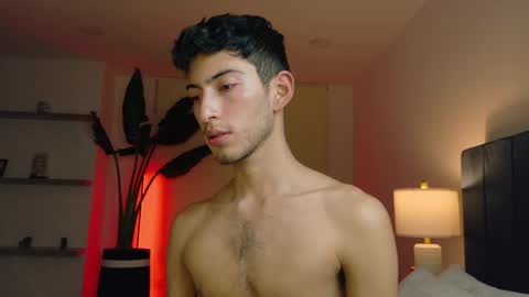 Snapshot of ethan_skiny_ chatting on April 15, 2026, 5:36 am Joan online show from April 15, 2026, 5:36 am