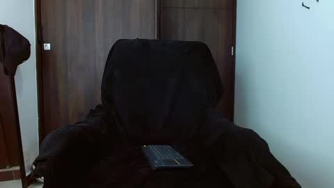 ethangreey1 online show from January 25, 2025, 8:31 pm