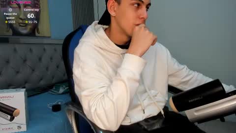 Snapshot of ethanx18 chatting on June 15, 2026, 3:42 am ethanx18 online show from June 15, 2026, 3:42 am