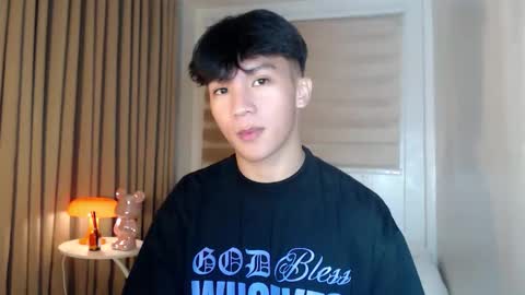 Rey online show from April 21, 2026, 3:50 pm