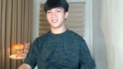 Snapshot of etherealboytoy4hire chatting on May 22, 2026, 2:22 pm Rey online show from May 22, 2026, 2:22 pm