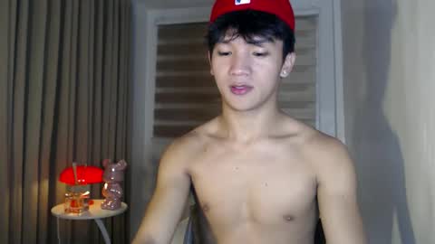 Snapshot of etherealboytoy4hire chatting on May 27, 2026, 1:46 am Rey online show from May 27, 2026, 1:46 am